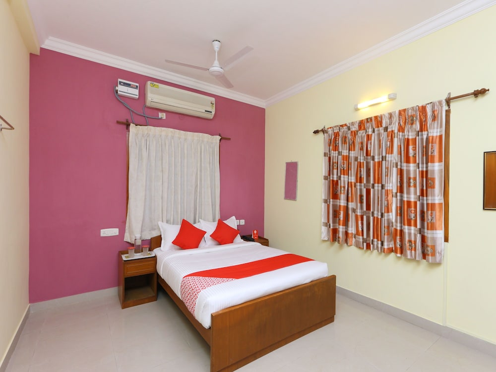 OYO 14091 Surabhi House Stays and Resorts