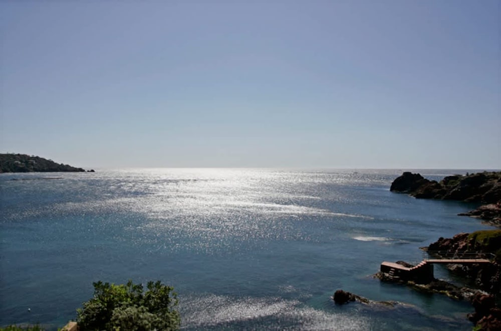 Private Beach Villa sea View - Th Oule sur mer
