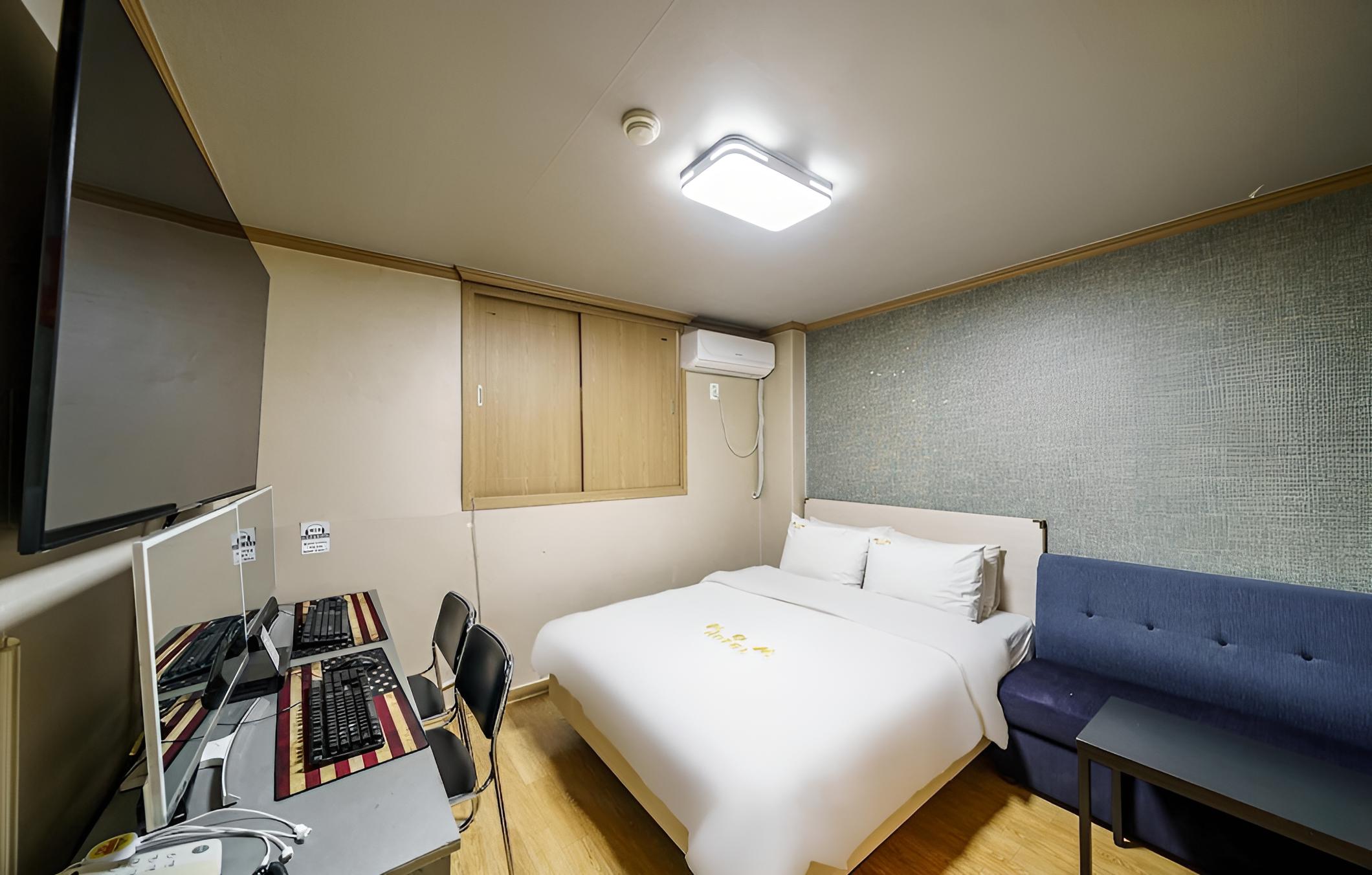 Suwon Station Hotel MOM view 3