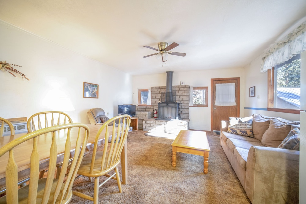 Bear Paw Lodge