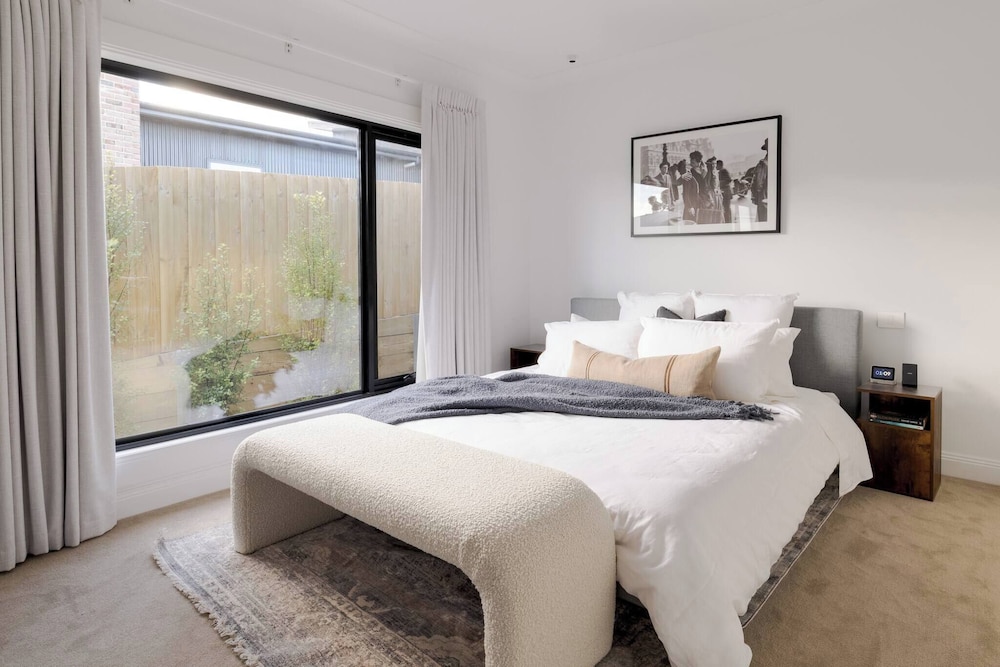 1 Beach House - Award-winning Luxury Smart Home