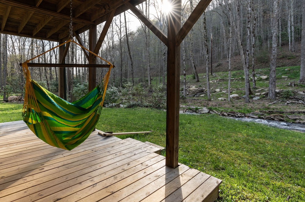stayNantahala - Smoky Mountain Cabins