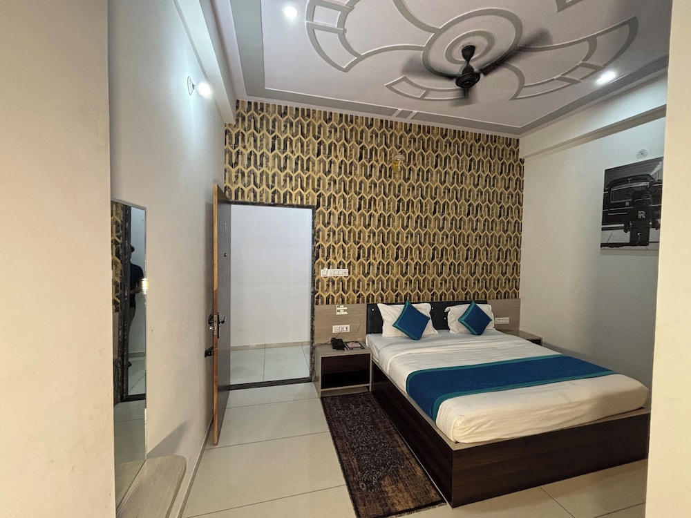 Hotel Hanuman Palace