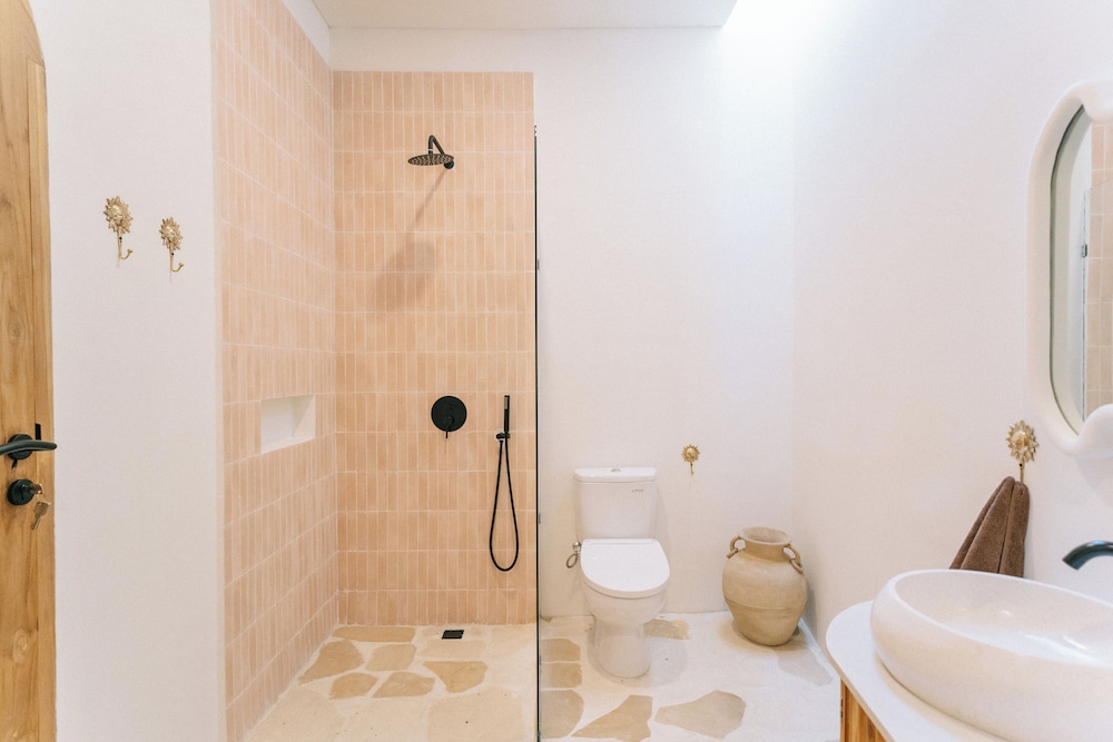 3Br Khana in Canggu With 3 Bedrooms and 3 5 Bathrooms