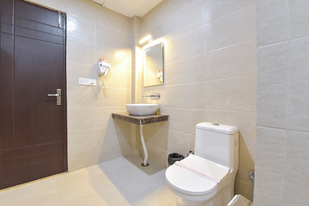 Fabhotel Burans Residency