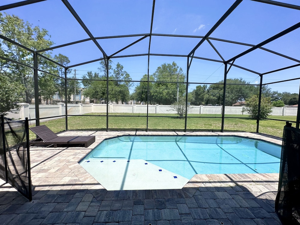 Balmoral Resort-213al 3 Bedroom Home by RedAwning view 5