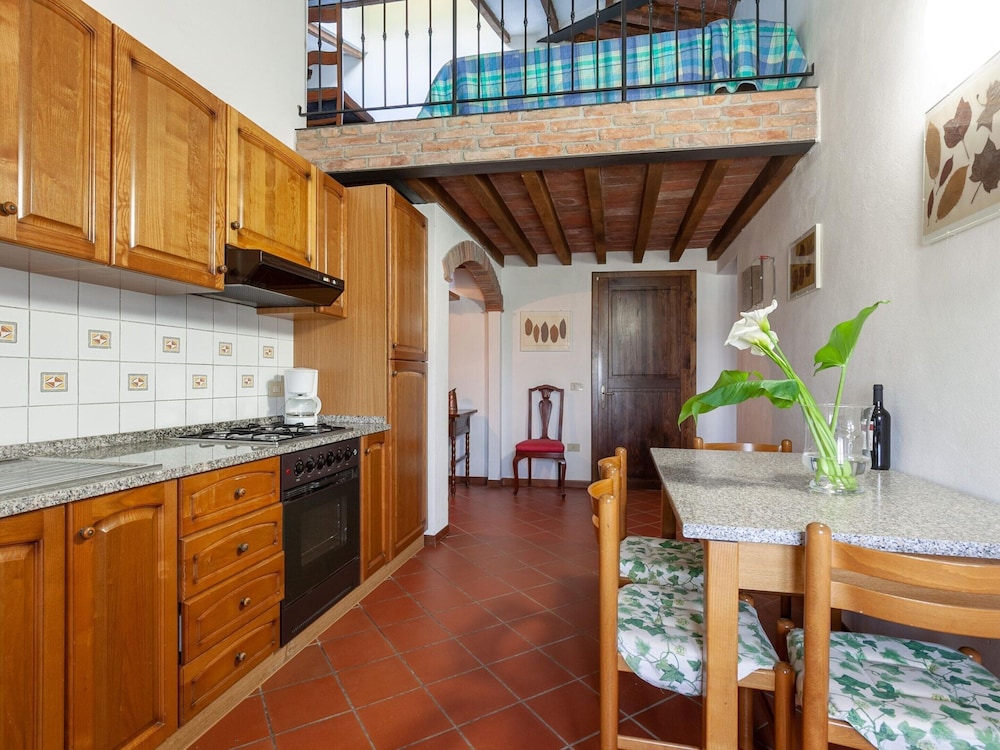 Apartment in Tuscany With Pool & BBQ