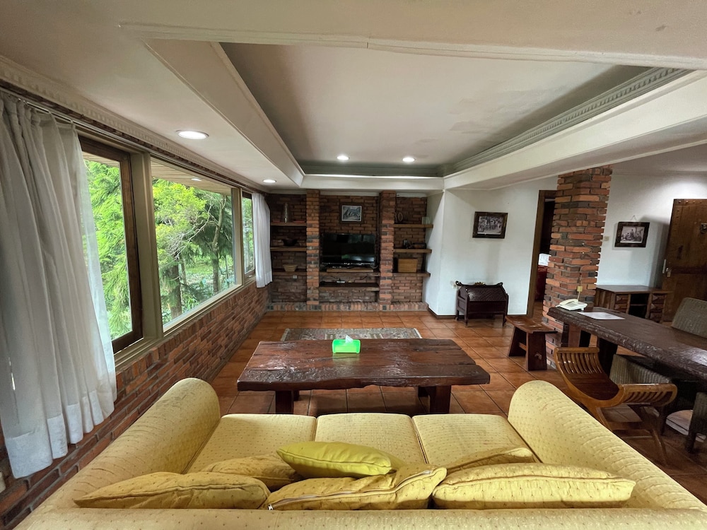 The Pinewood Lodge & Organic Farm