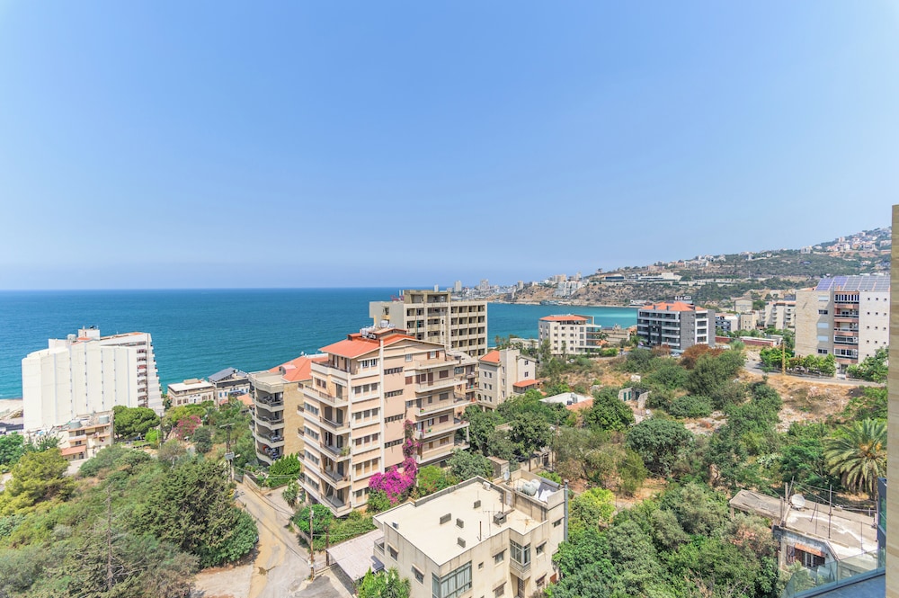Jounieh Living - Residences by Local Host