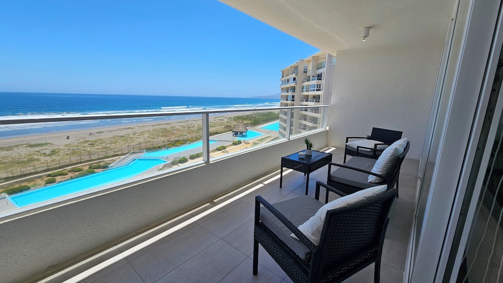 Oceana Suites Laguna del Mar