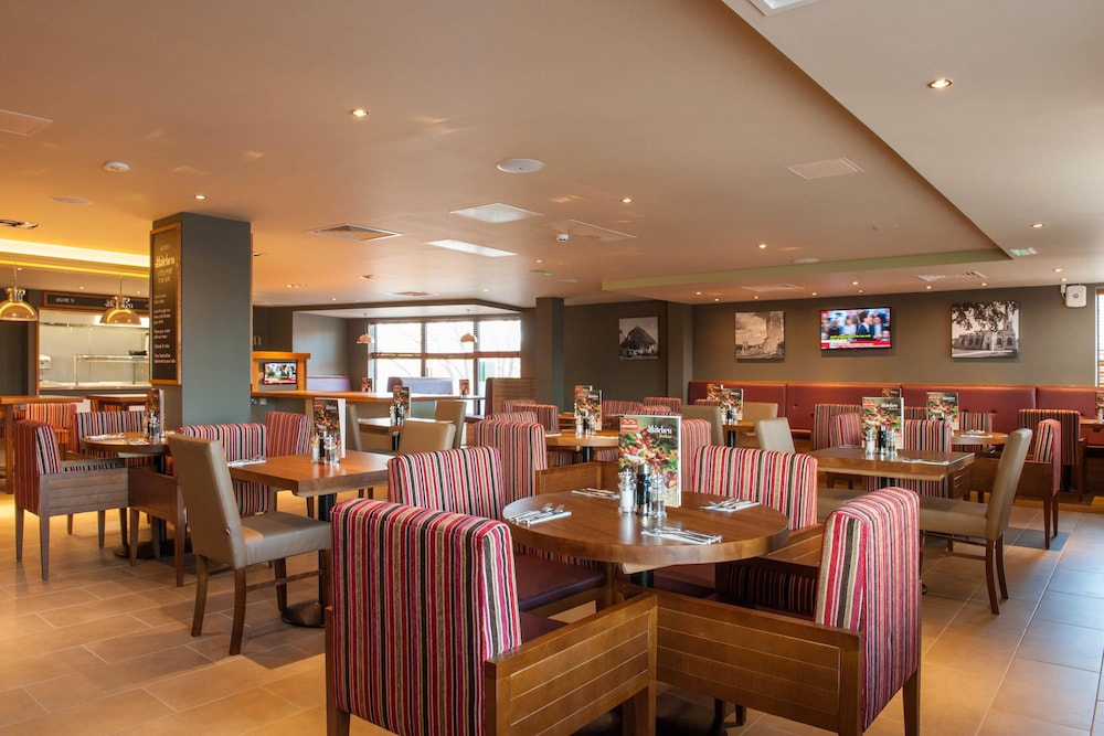 Premier Inn Trowbridge, photo 3