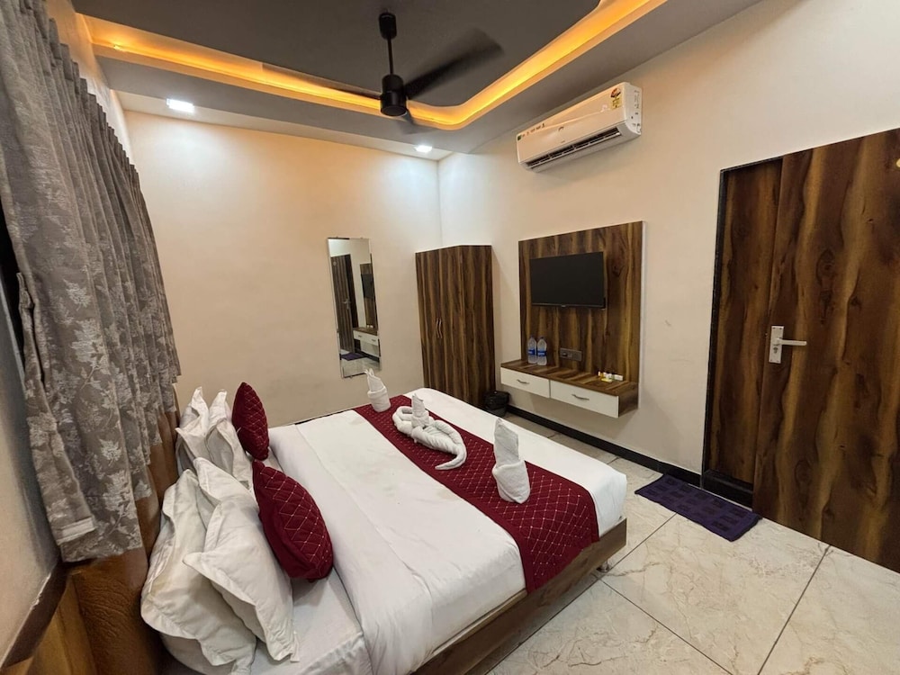 Hotel Sky Moon
