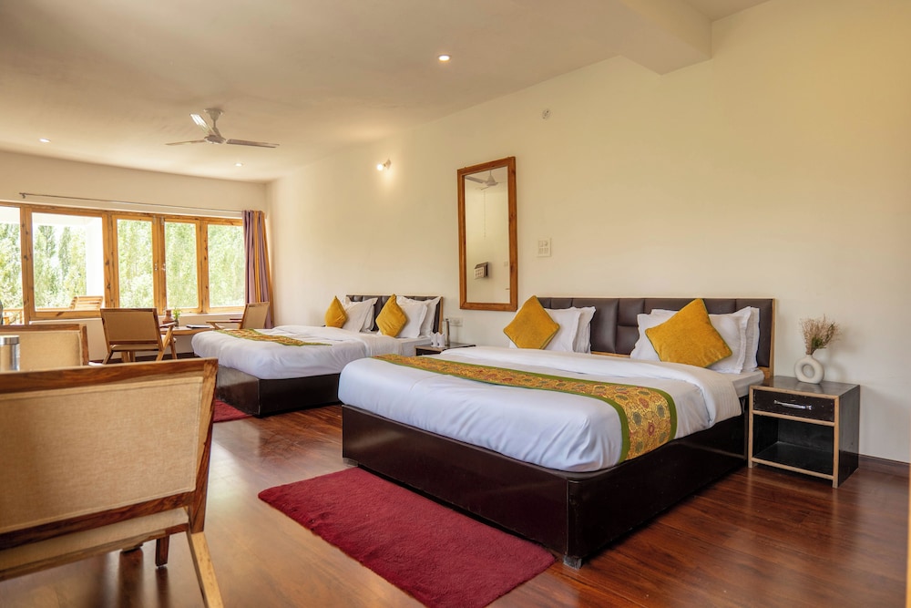 Hotel Karma Inn