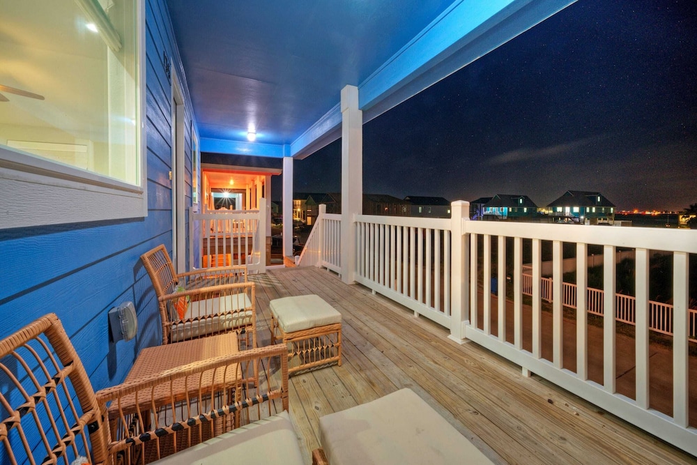 Salty Texan by Avantstay Central Location, Views