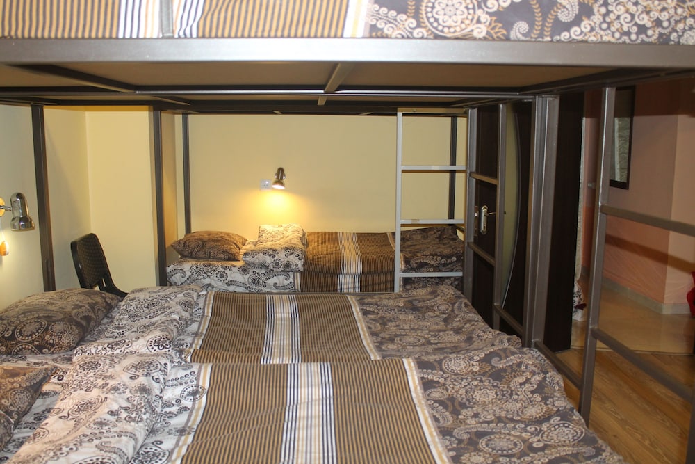 Old Yerevan Hostel & Tours