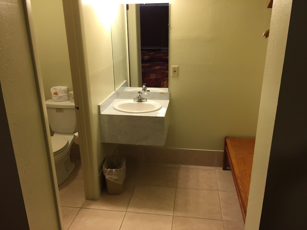 Sebring Vacations - Sebring Inn - Property Image 19