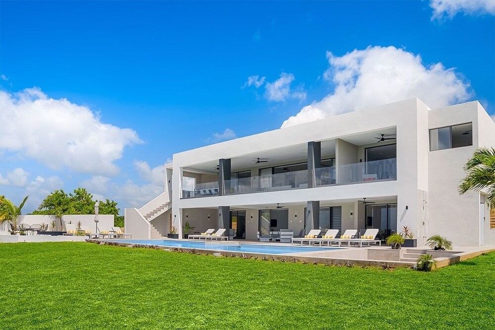 Villa Elan 5 Bedroom Villa