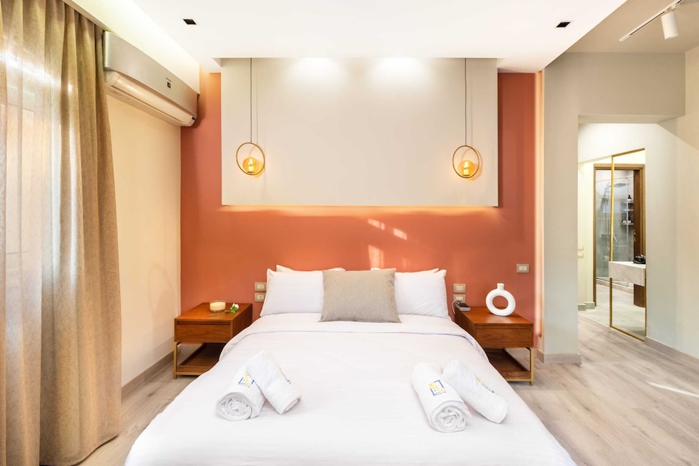 Xuru Stays I The Sleek & Ritzy 2 BDR 15 min From CAI Airpt