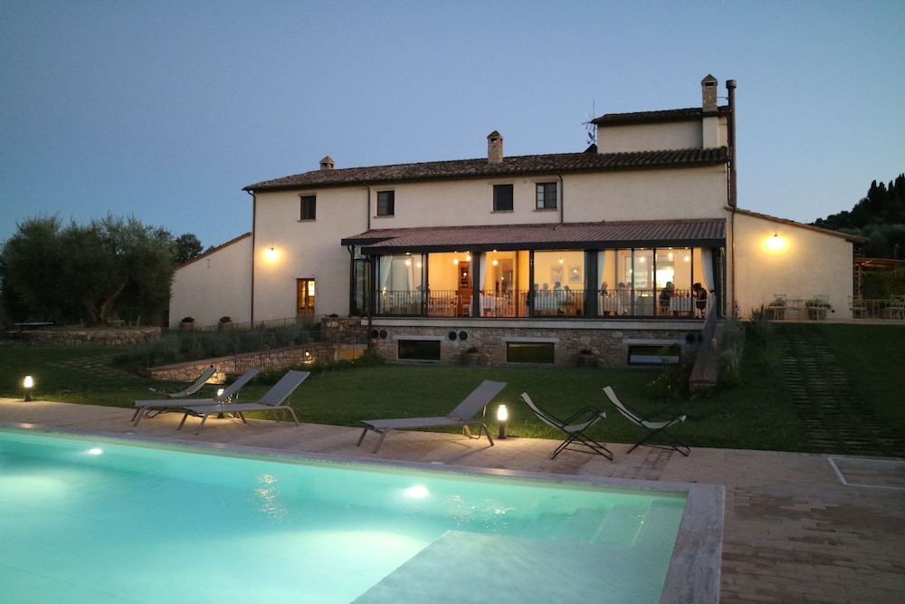 Le Buche Wine Resort & Spa