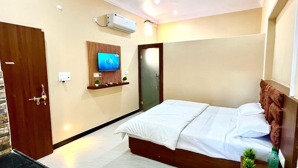 Raghav ji home stay