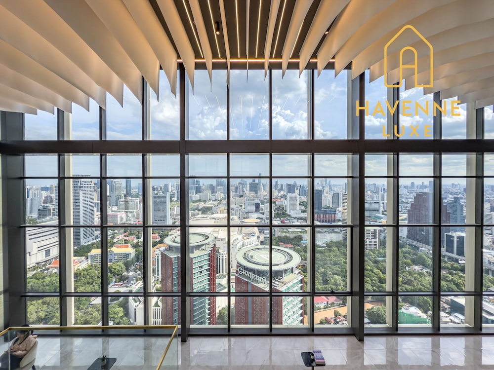 New City Condo in Central Bangkok ·