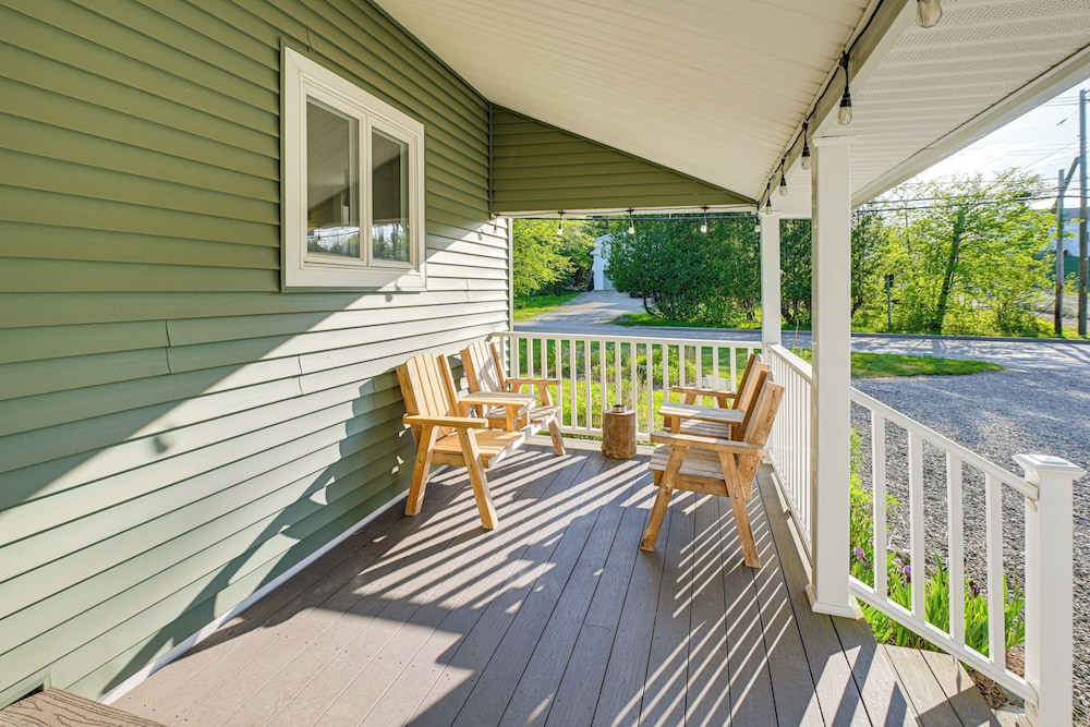 1 Mi to Acadia National Park: Spacious Retreat!