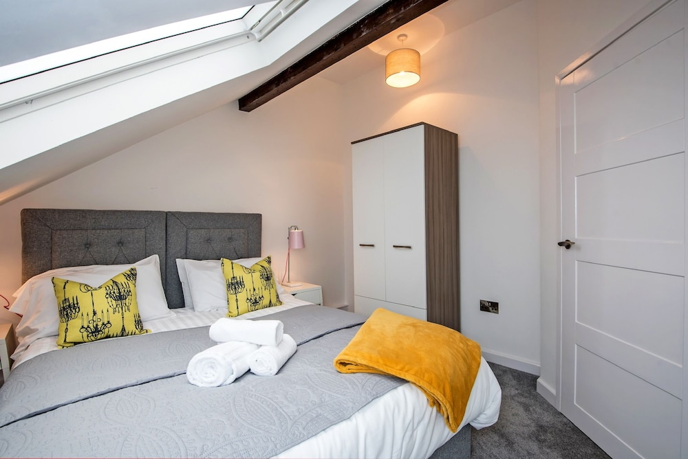 52 Old Elvet view 3