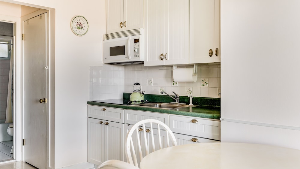 Beach Plum Resort