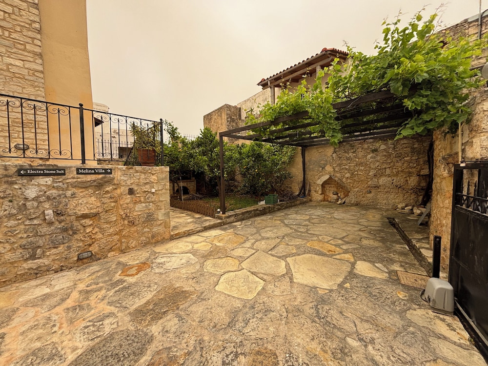 Electra Stone Suite