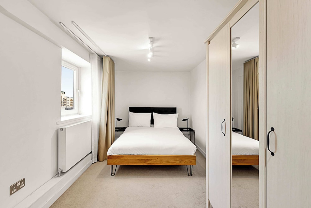 Chic Belgravia Apartment