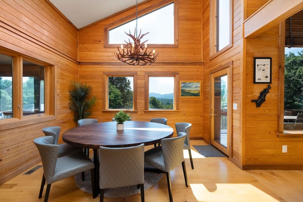 Love Afton Cabin - Family Home