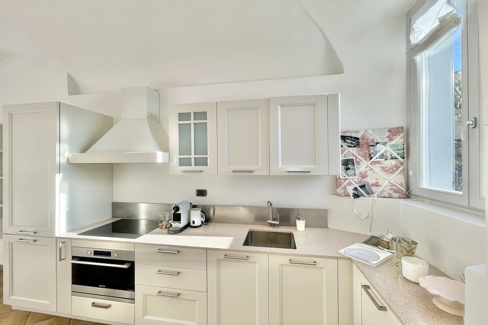 Palazzo Castelletto en Menaggio — kitchen