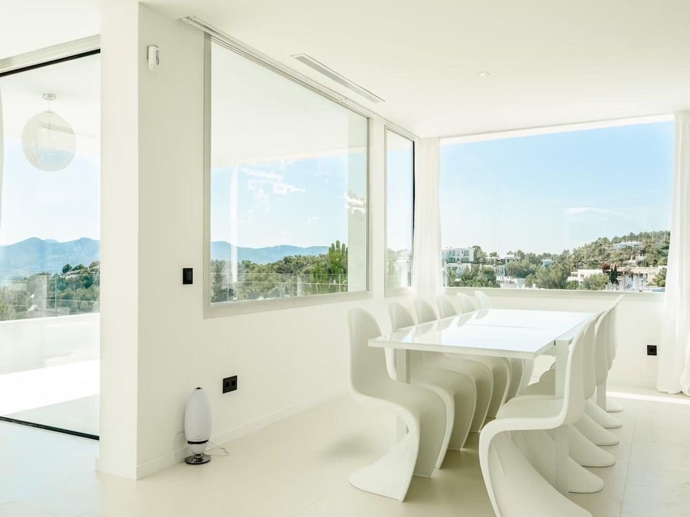 Charming Villa in Delightful Gateway
