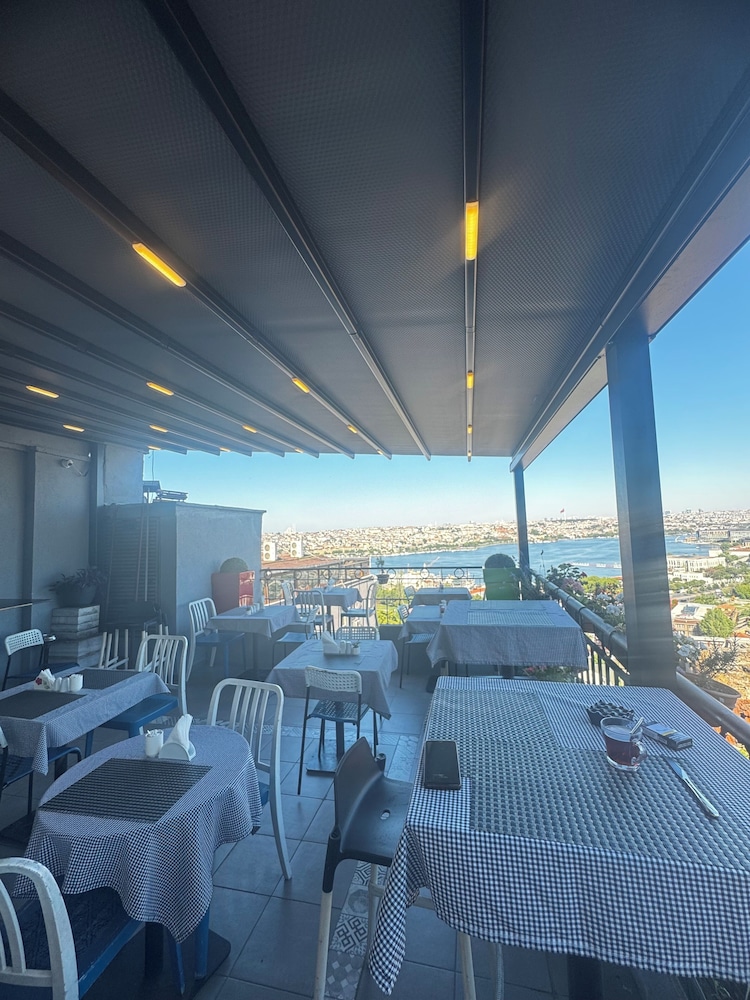 Taksim Terrapia Hotel - Image 13