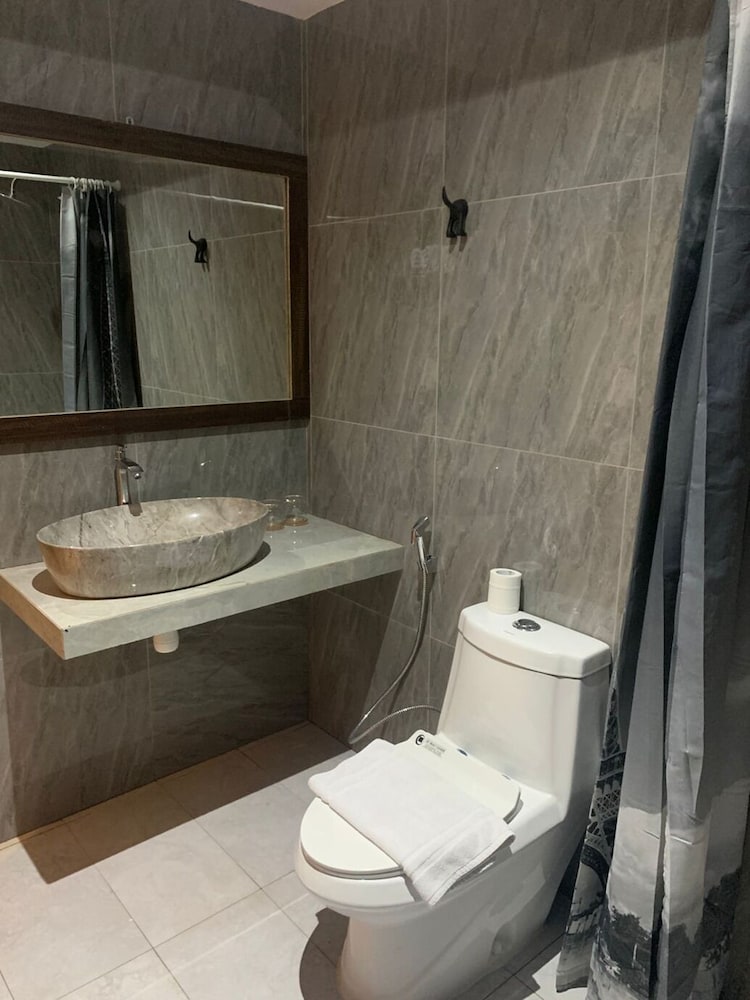 Cam Almira Hotel
