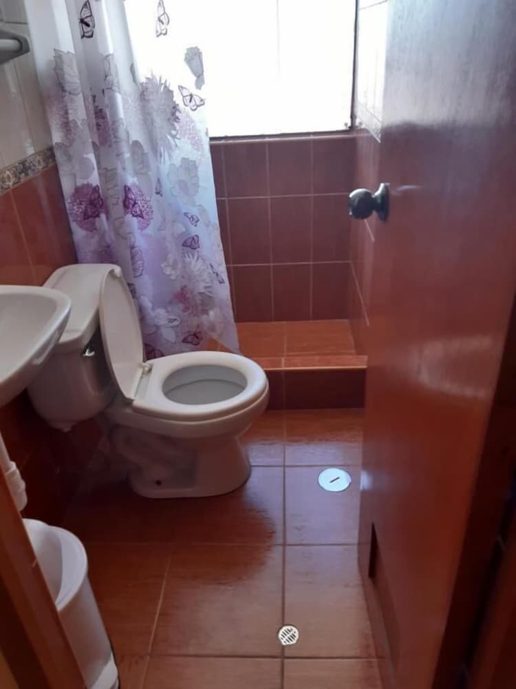 HOSTAL VISTA AL LAGO TITICACA PUNO