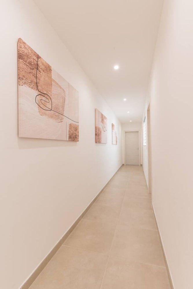 Property With Pool Access - Xaghra Near Marsalforn