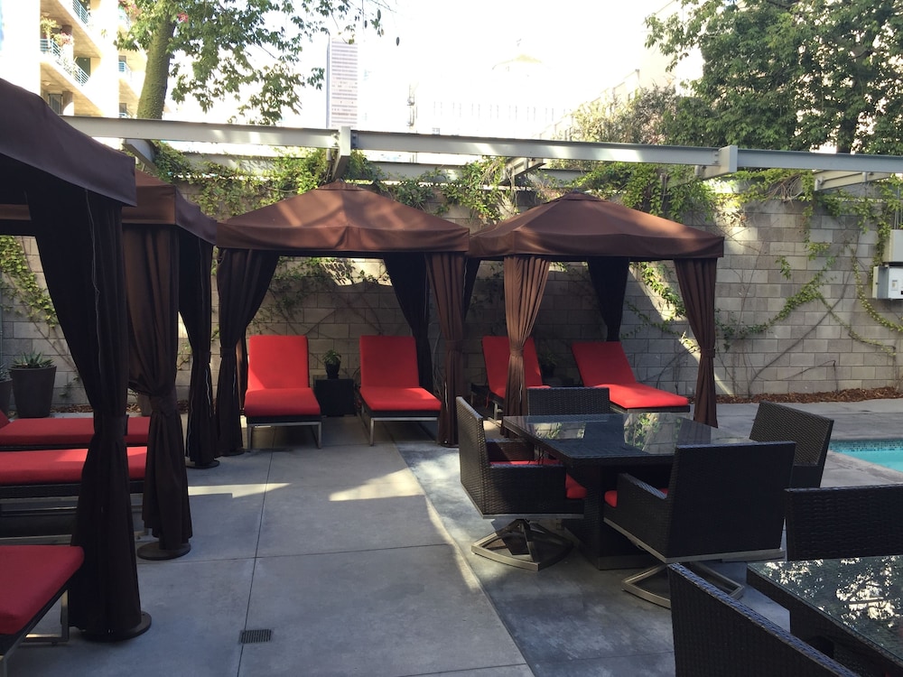 Fully Furnished Suites Staple Center