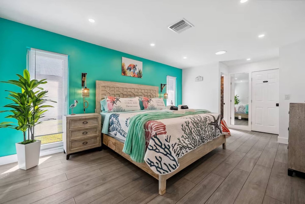 The Tropical Retreat