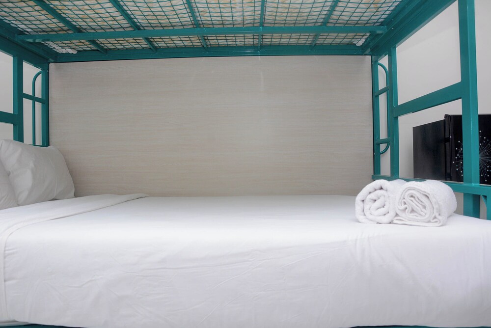 Comfort Studio Apartment for 4 Pax at Podomoro Golf View