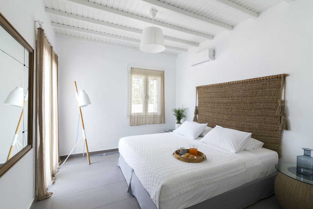 Amperian Mykonos Suites & Villas