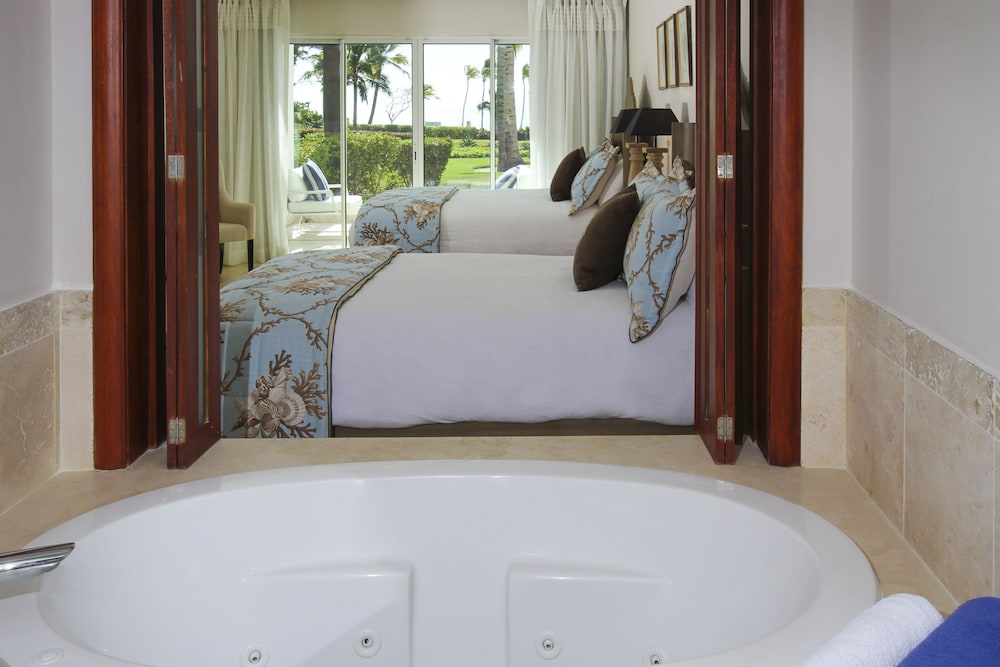 Punta Palmera Cap Cana by Essenza Retreats