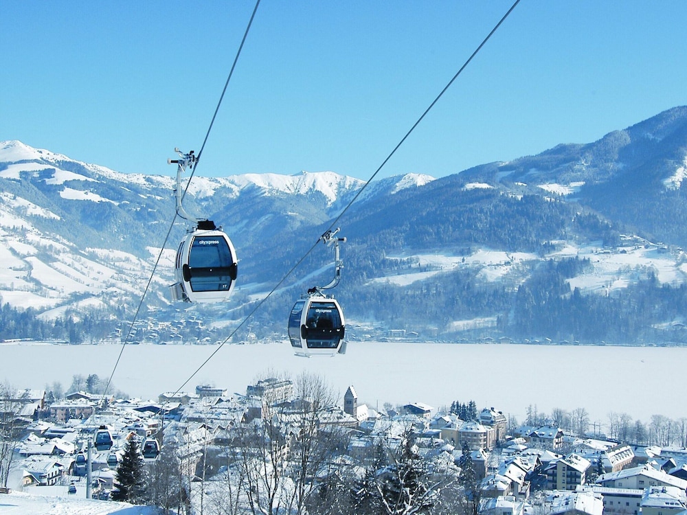 Apartment in Niedernsill Near Ski Slopes