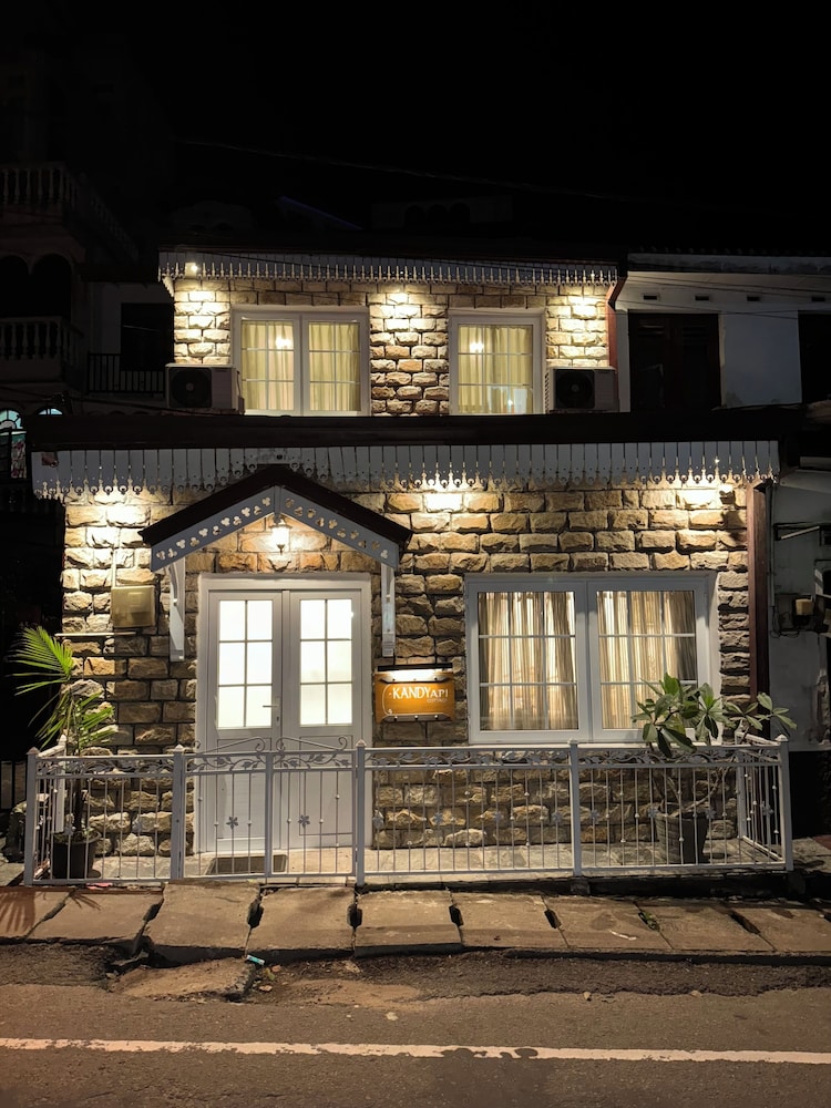 Kandy Api Cottage