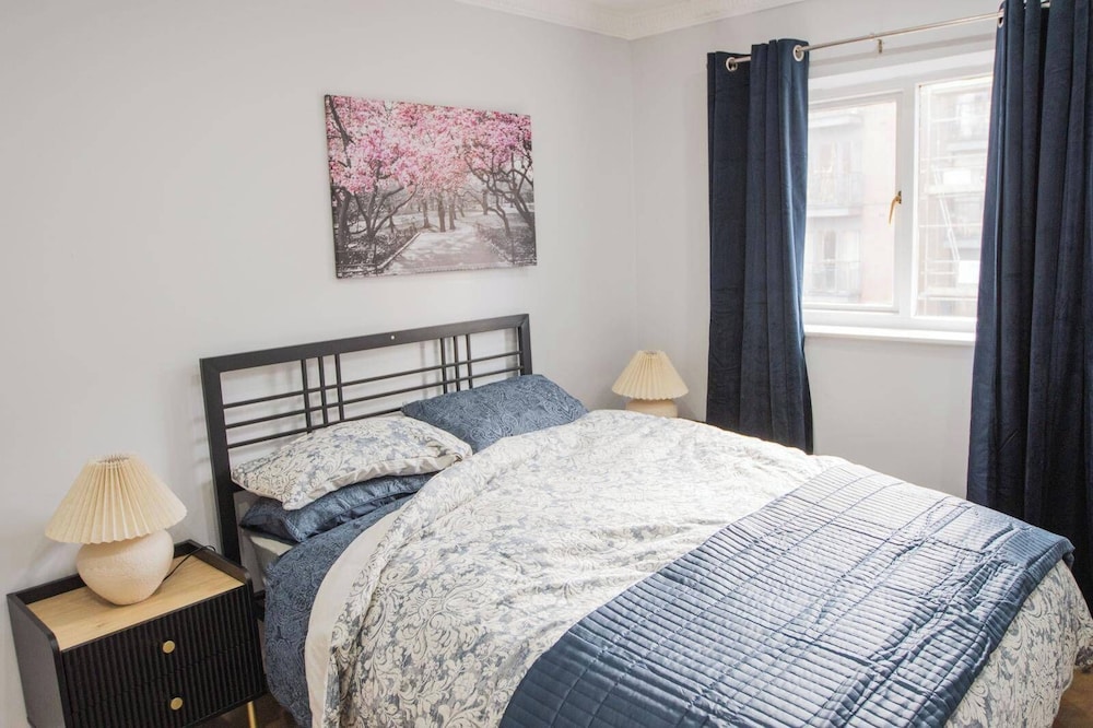 Sienna Haven 2 Bed 1 Bath and Park