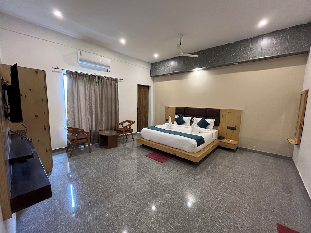 River Home Stay