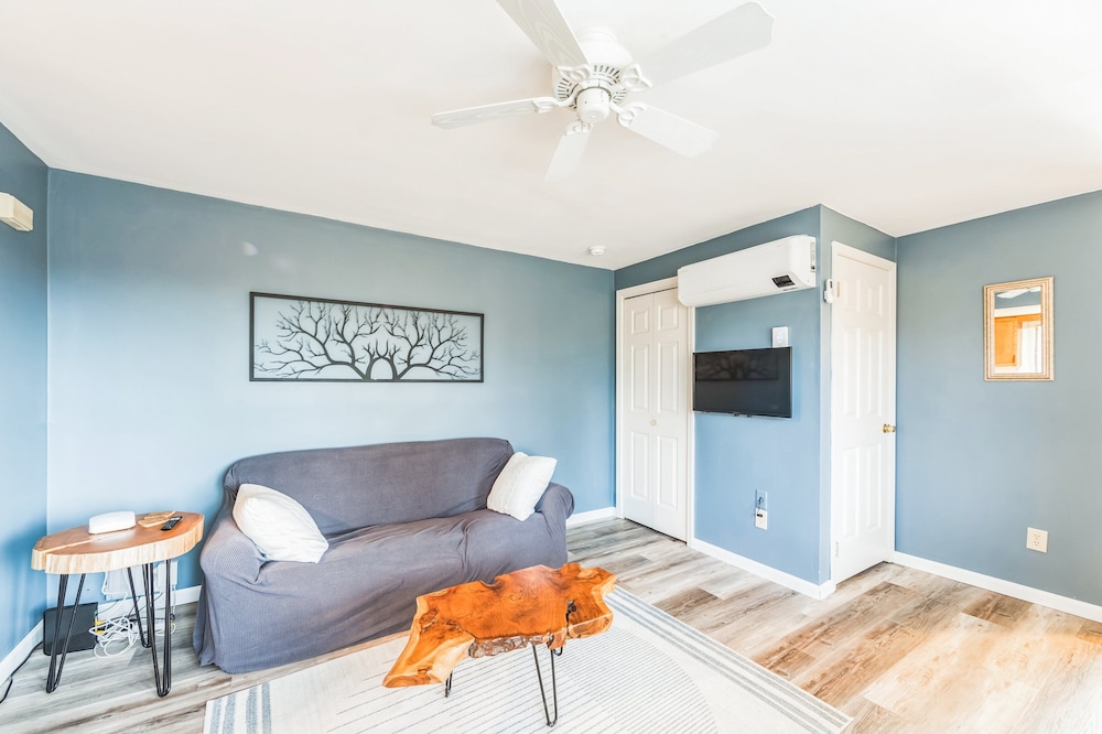 Little Cloud 10m Retreat With Adirondack Charm 1 Bedroom Townhouse by The Summit at Gore Mountain