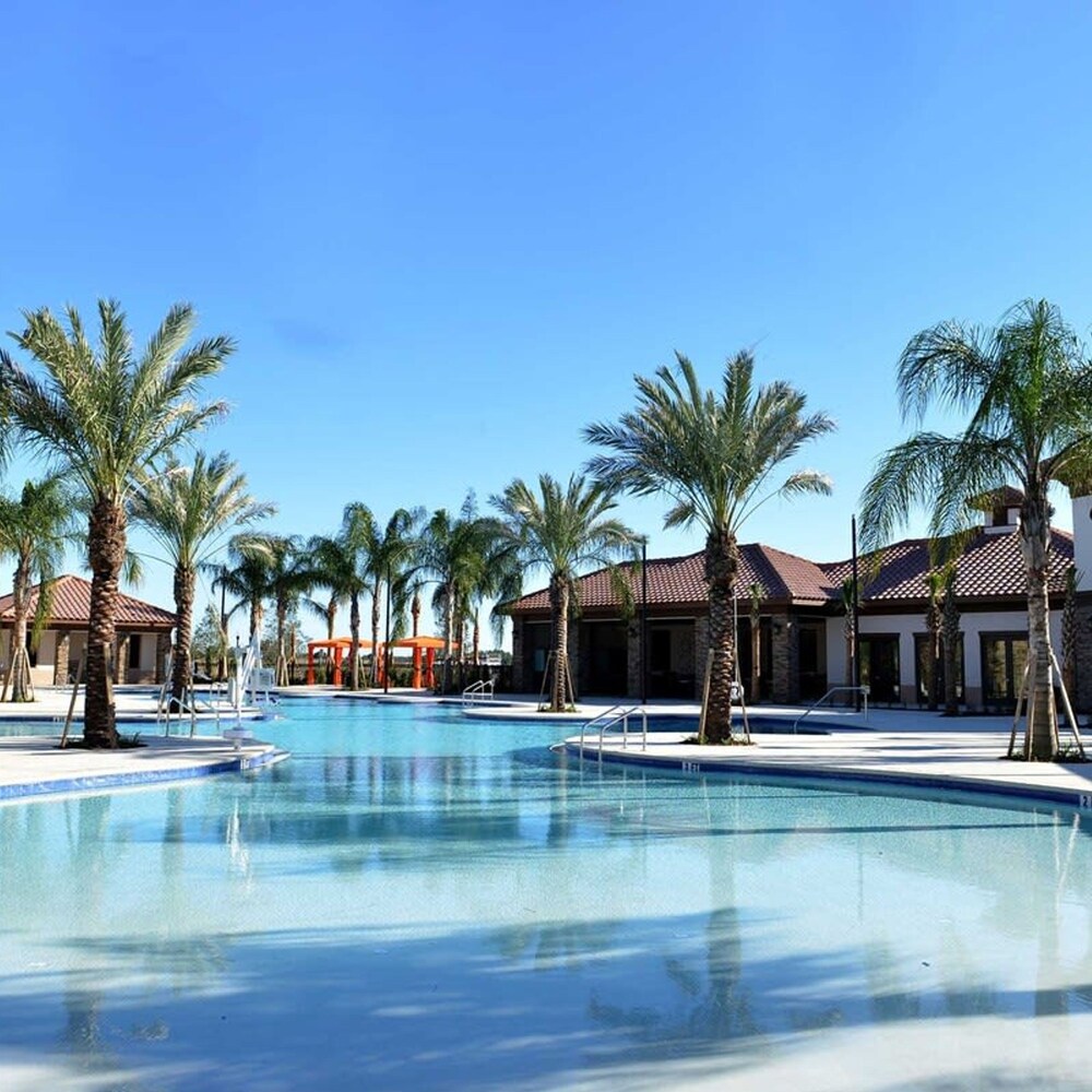 Stunning 6Bd w Pool Near Disney Solterra 7211