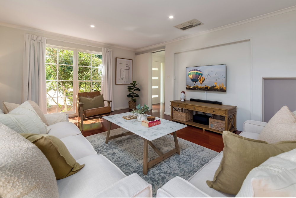 Modern 3BR in Macquarie