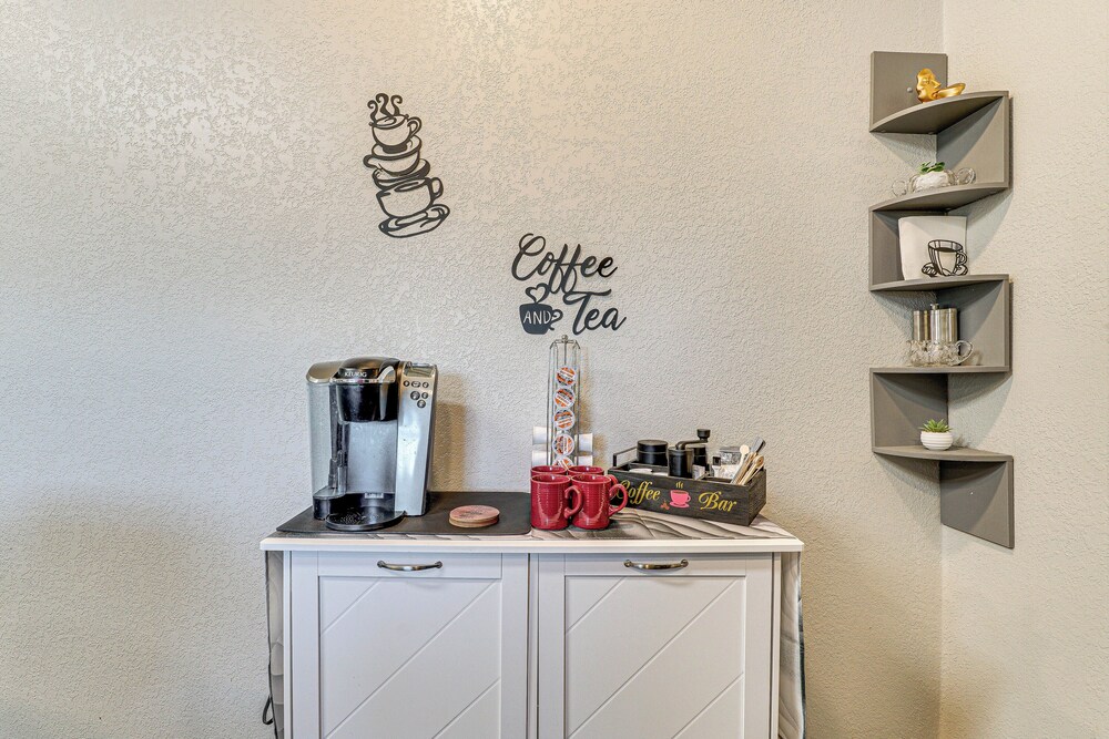Updated Home 2 Mi to Downtown Texarkana!, photo 6